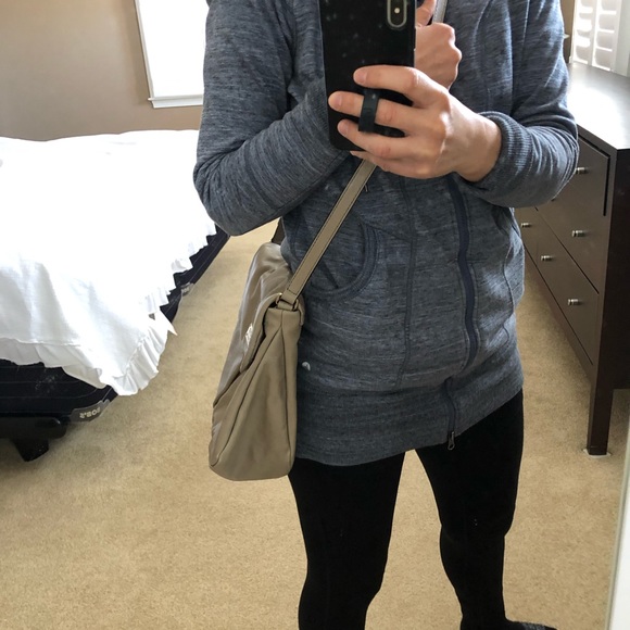 EUC Marc Jacobs Crossbody Messenger bag - Picture 7 of 8